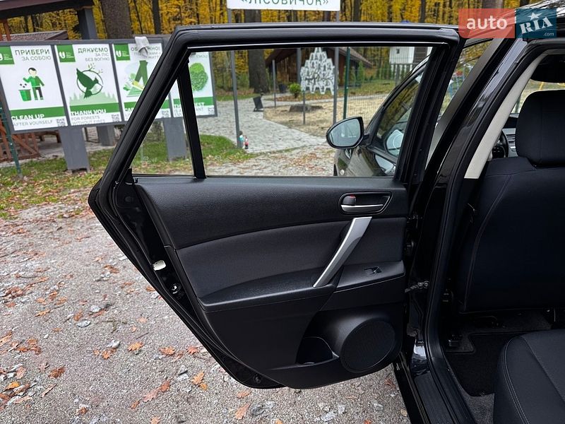 Хэтчбек Mazda 3 2010 в Виннице