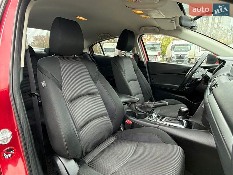 Седан Mazda 3 2013 в Черкассах