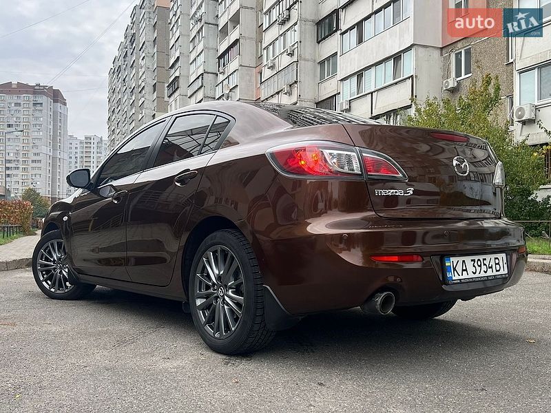 Седан Mazda 3 2012 в Києві