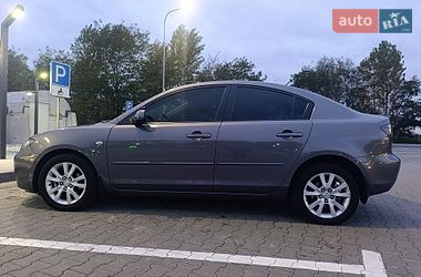 Седан Mazda 3 2007 в Глевасі
