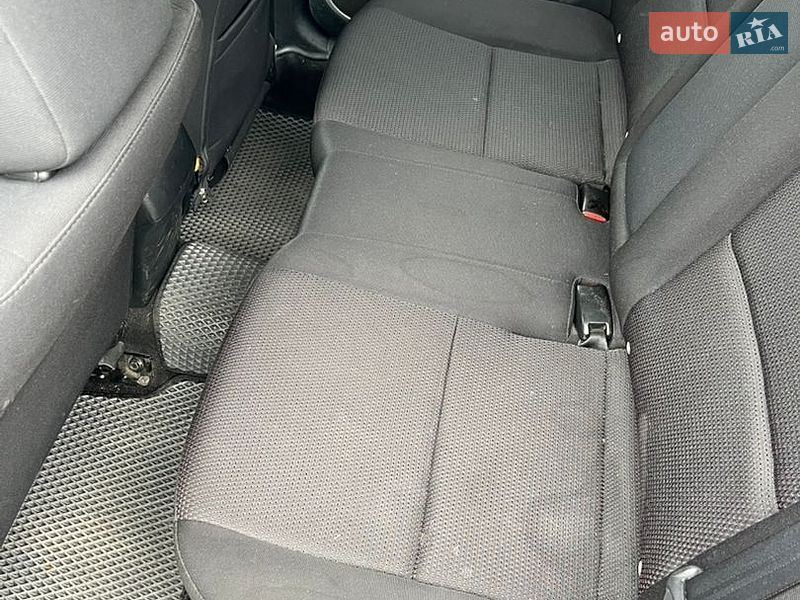 Седан Mazda 3 2007 в Києві фото 12 Седан Mazda 3 2007 в Києві