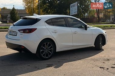 Хетчбек Mazda 3 2015 в Кропивницькому
