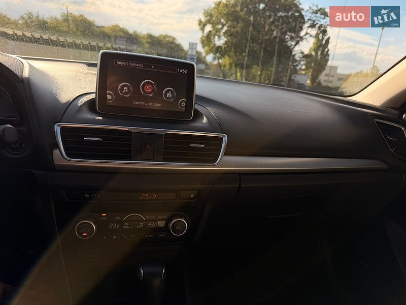 Хетчбек Mazda 3 2015 в Кропивницькому