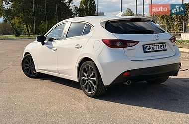 Хетчбек Mazda 3 2015 в Кропивницькому
