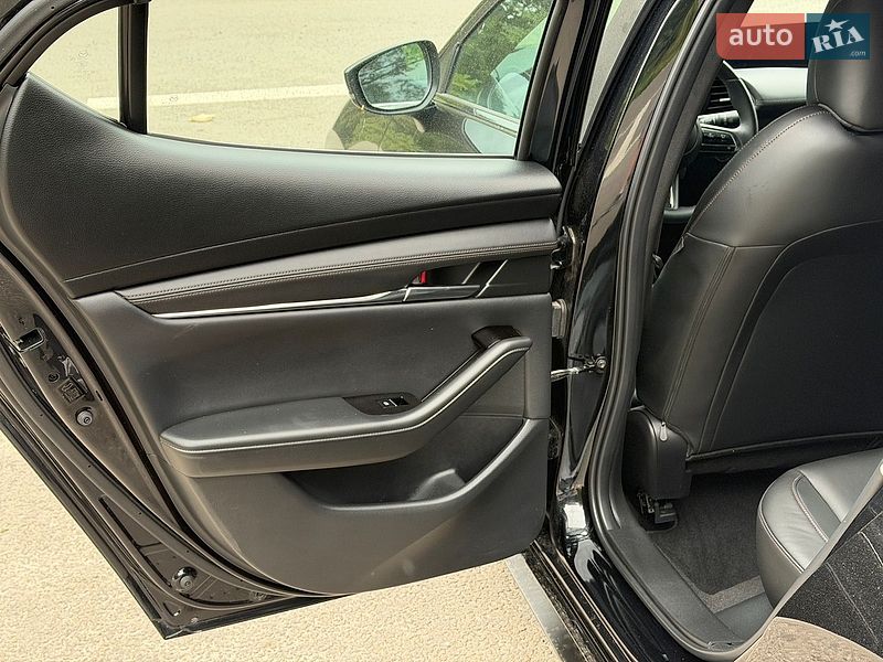 Хэтчбек Mazda 3 2025 в Киеве фото 19 Хэтчбек Mazda 3 2025 в Киеве