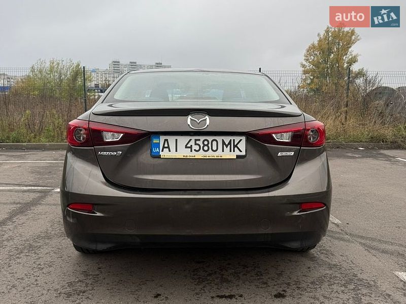 Седан Mazda 3 2016 в Боярці