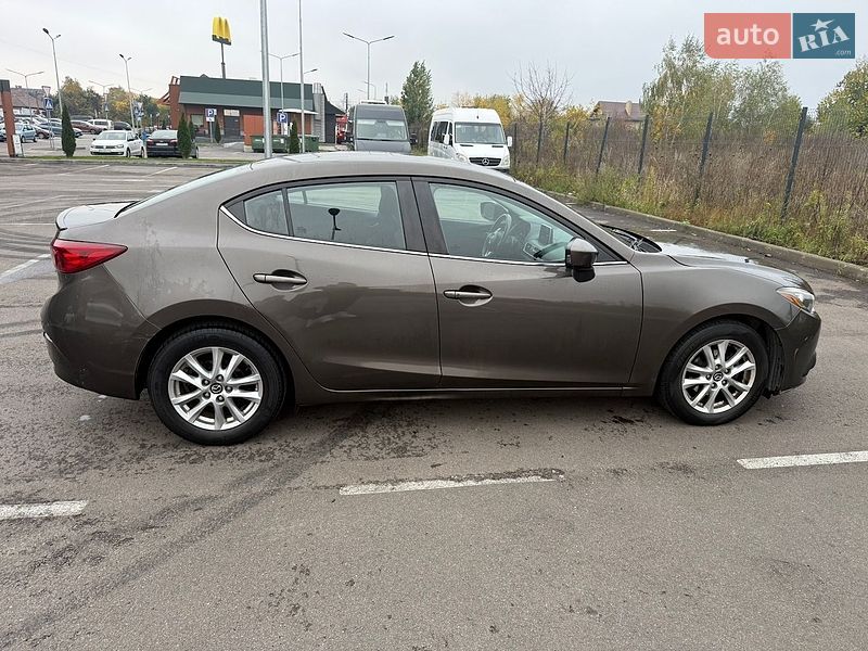 Седан Mazda 3 2016 в Боярці