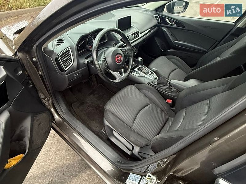 Седан Mazda 3 2016 в Боярці