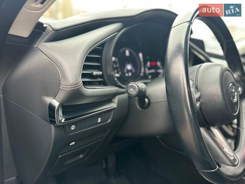 Седан Mazda 3 2019 в Ивано-Франковске