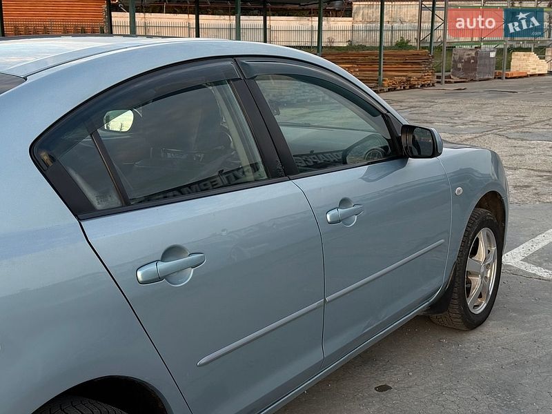 Седан Mazda 3 2007 в Первомайске