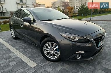 Хетчбек Mazda 3 2015 в Мукачевому