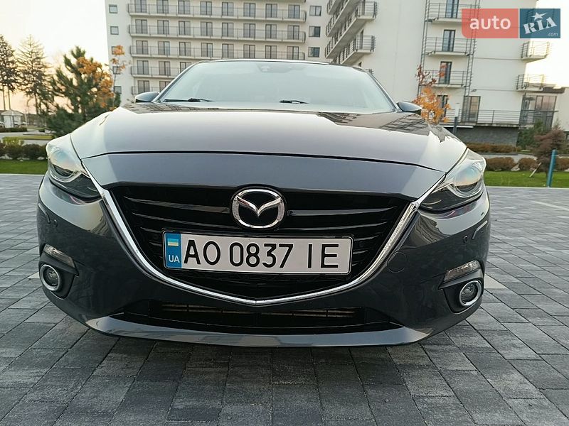Хетчбек Mazda 3 2015 в Мукачевому
