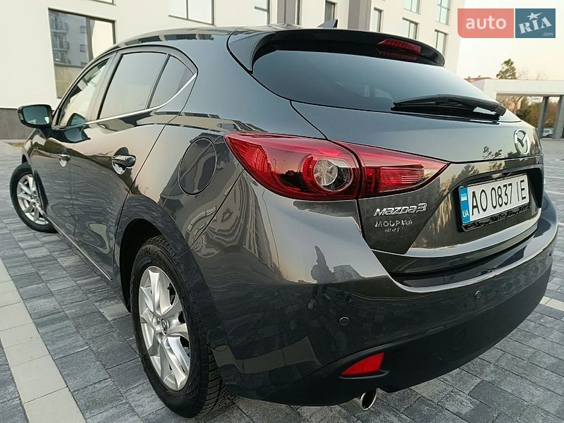Хетчбек Mazda 3 2015 в Мукачевому