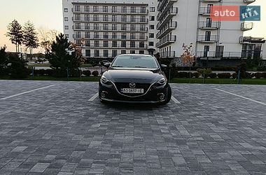 Хетчбек Mazda 3 2015 в Мукачевому