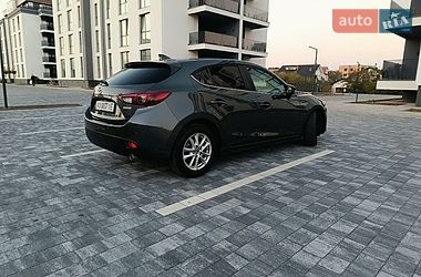 Хетчбек Mazda 3 2015 в Мукачевому