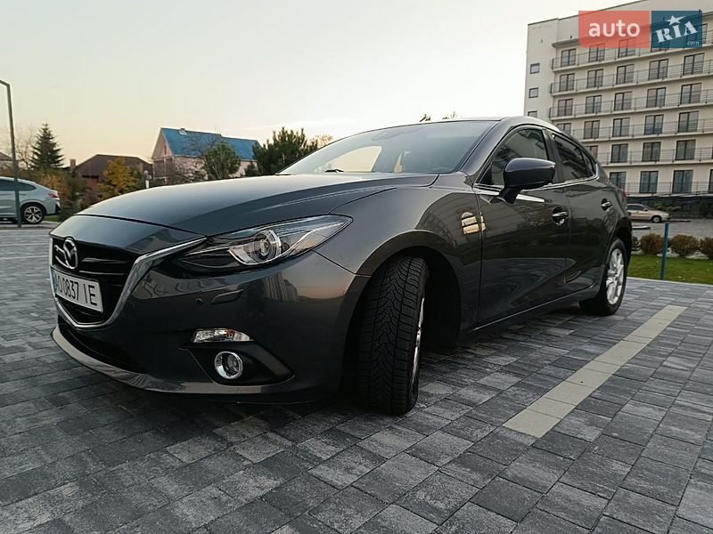 Хетчбек Mazda 3 2015 в Мукачевому