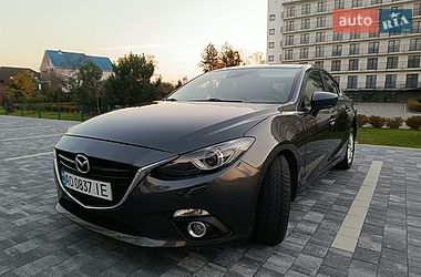 Хетчбек Mazda 3 2015 в Мукачевому