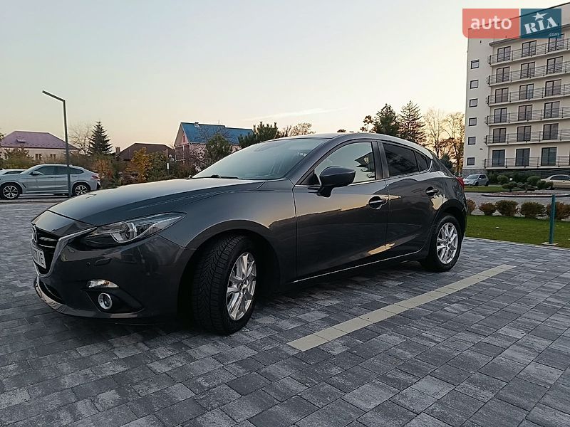 Хетчбек Mazda 3 2015 в Мукачевому