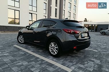 Хетчбек Mazda 3 2015 в Мукачевому