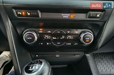 Хетчбек Mazda 3 2015 в Мукачевому