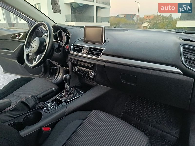 Хетчбек Mazda 3 2015 в Мукачевому
