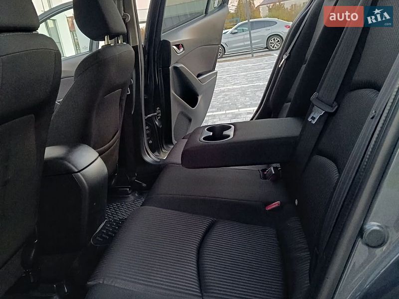 Хетчбек Mazda 3 2015 в Мукачевому