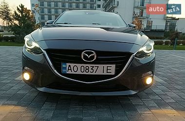 Хетчбек Mazda 3 2015 в Мукачевому