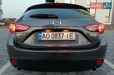 Хетчбек Mazda 3 2015 в Мукачевому