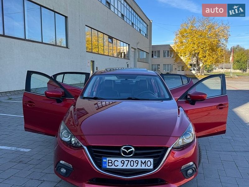 Седан Mazda 3 2014 в Стрые