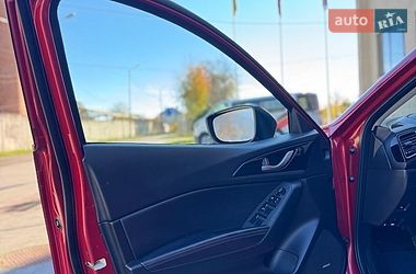 Седан Mazda 3 2014 в Стрые