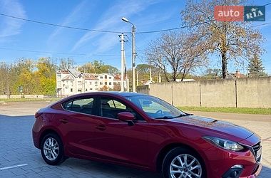 Седан Mazda 3 2014 в Стрые
