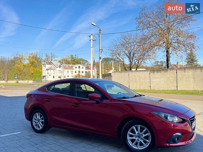 Седан Mazda 3 2014 в Стрые