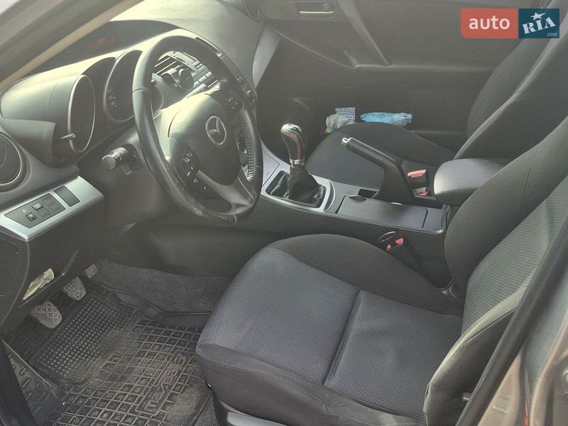 Хэтчбек Mazda 3 2009 в Полтаве