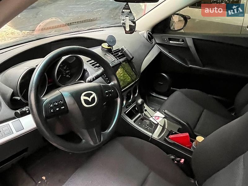 Седан Mazda 3 2010 в Кропивницком