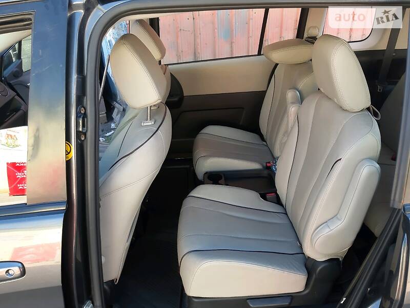 Универсал Mazda 5 2013 в Киеве