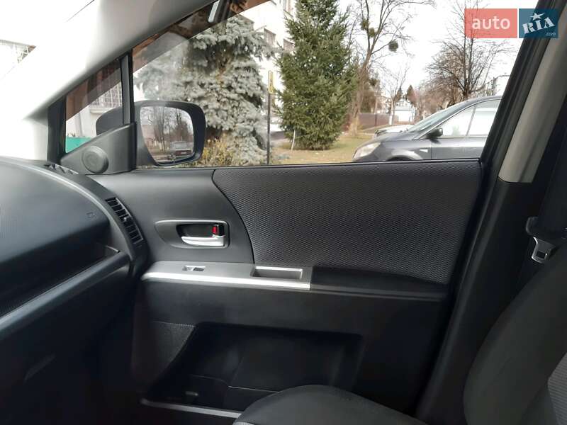Минивэн Mazda 5 2007 в Ивано-Франковске