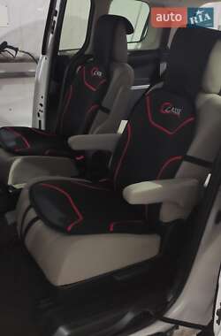 Минивэн Mazda 5 2014 в Смеле