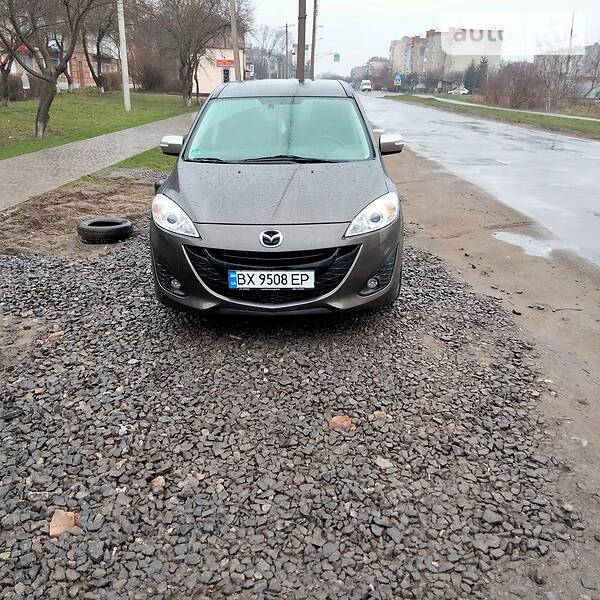 Универсал Mazda 5 2014 в Староконстантинове