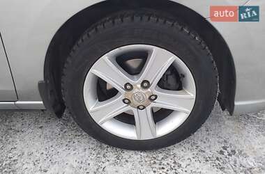 Минивэн Mazda 5 2012 в 