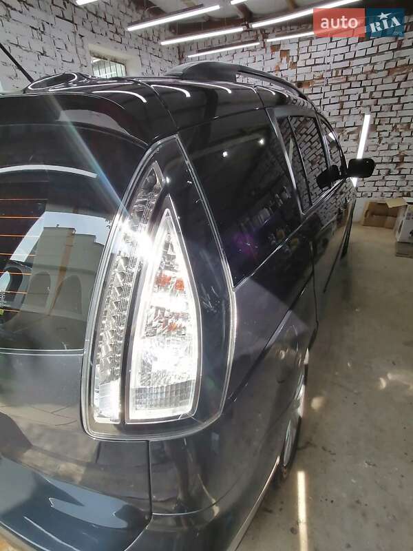 Минивэн Mazda 5 2008 в Хусте