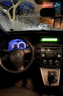 Минивэн Mazda 5 2009 в Новояворовске