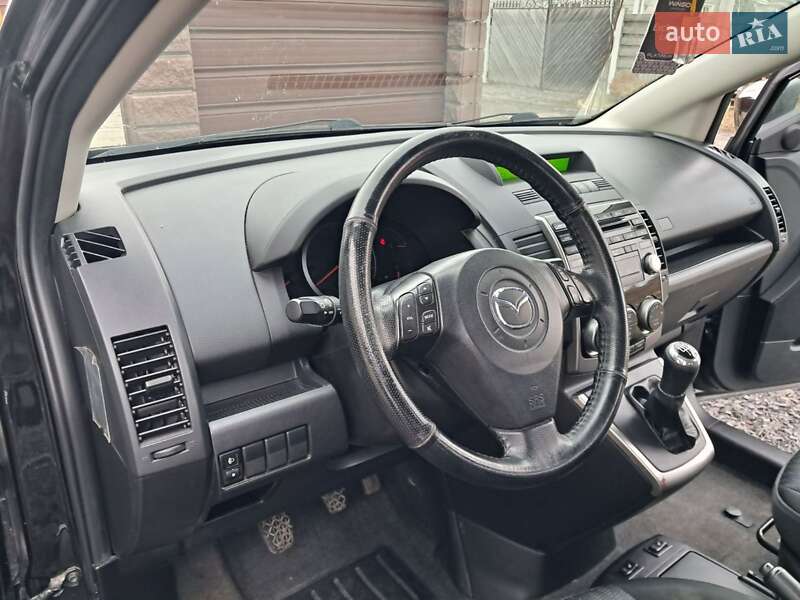 Минивэн Mazda 5 2010 в Луцке