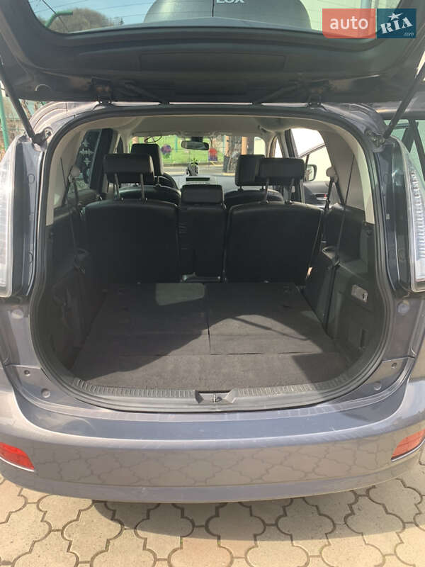 Мінівен Mazda 5 2010 в Тячеві