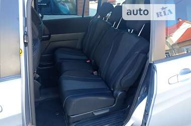 Мінівен Mazda 5 2011 в Чернівцях