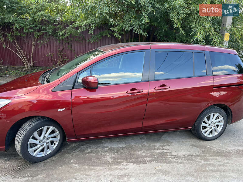 Минивэн Mazda 5 2011 в Днепре