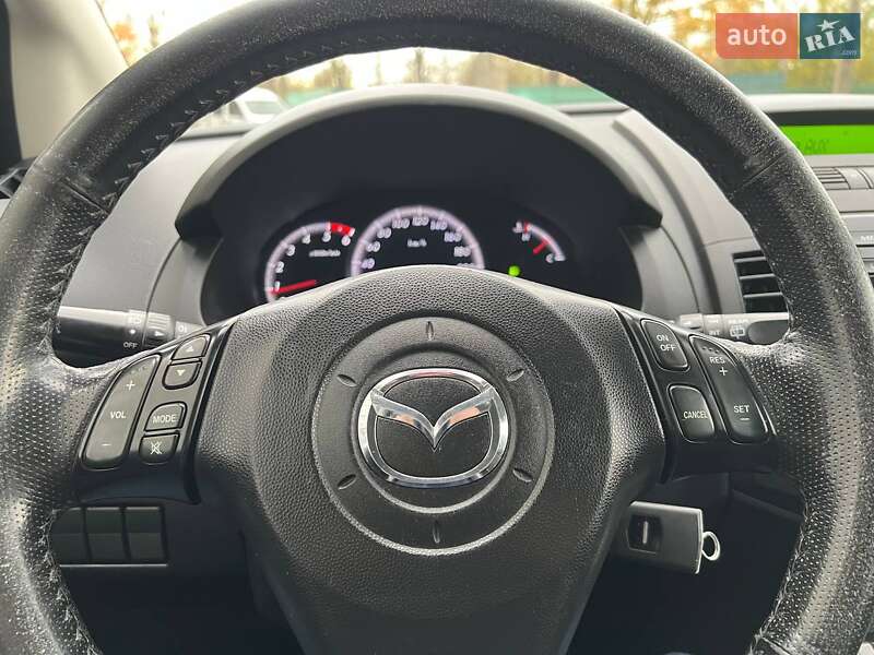 Минивэн Mazda 5 2010 в Черновцах