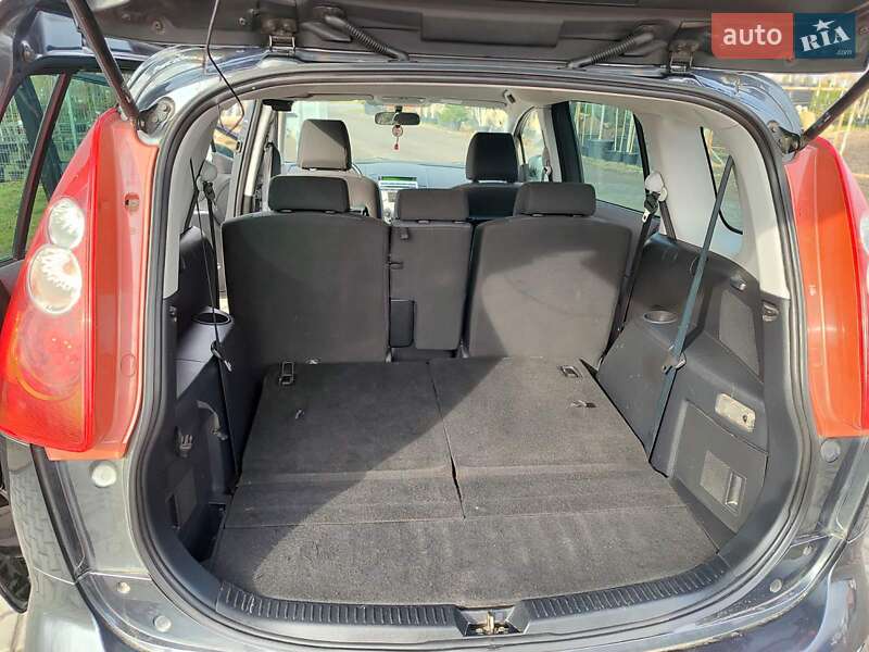 Минивэн Mazda 5 2005 в Луцке