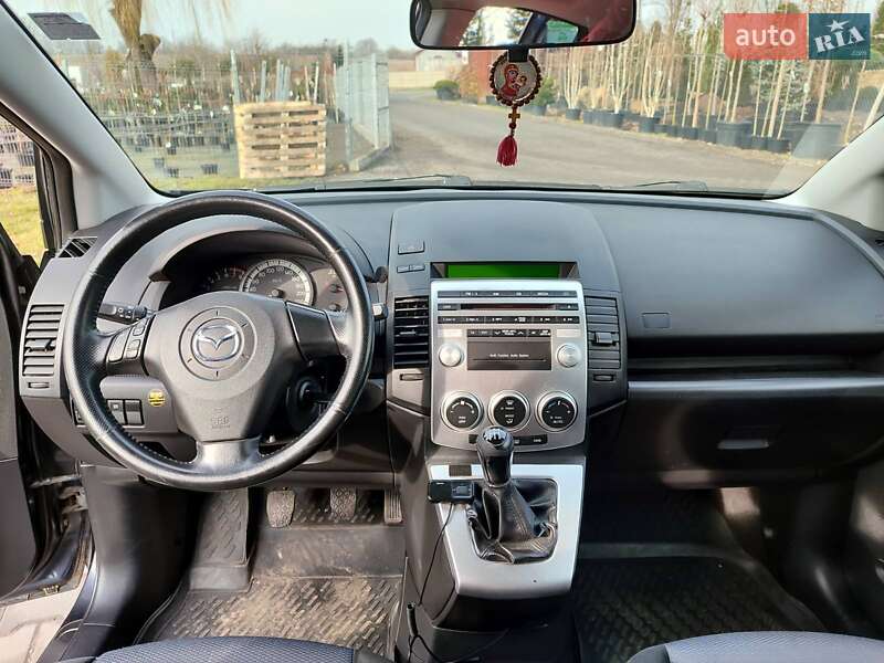 Минивэн Mazda 5 2005 в Луцке