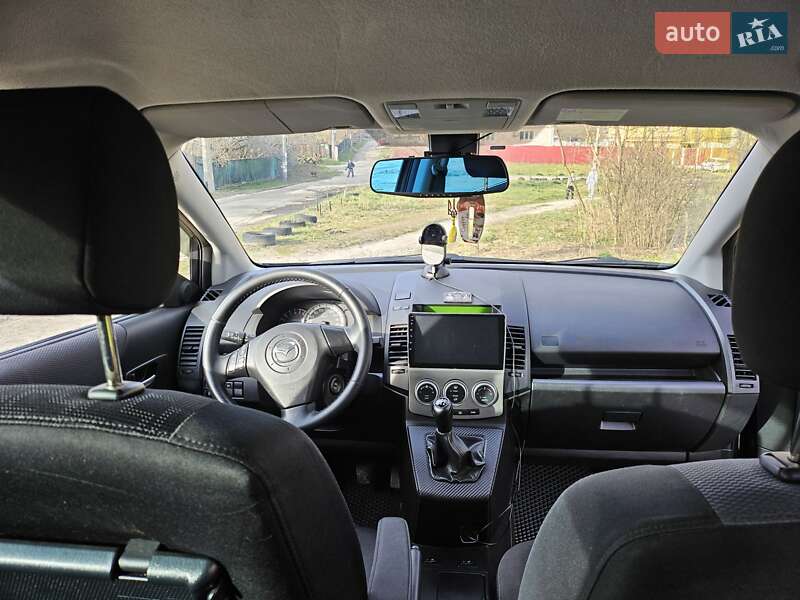 Минивэн Mazda 5 2005 в Киеве