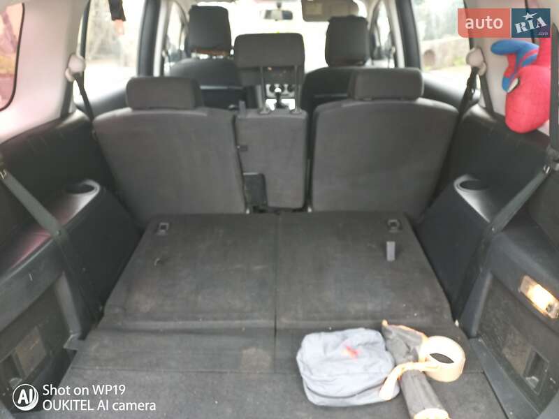 Мінівен Mazda 5 2006 в Львові